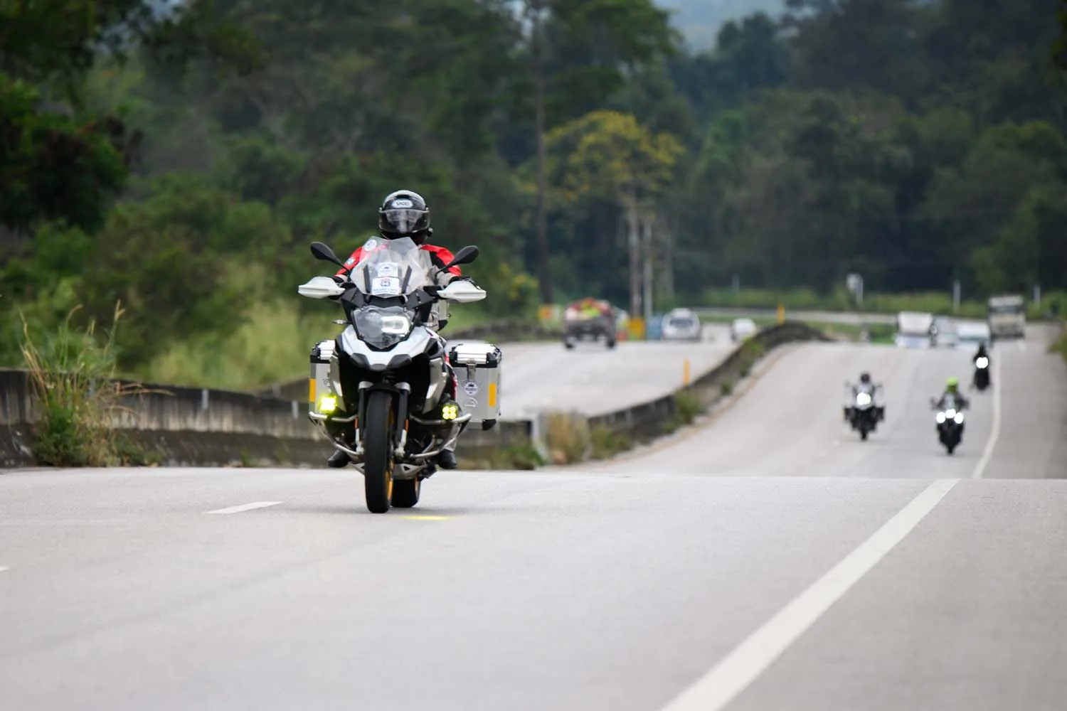 Pai Jungle Enduro + Mae Hong Son Loop 1864 Curves